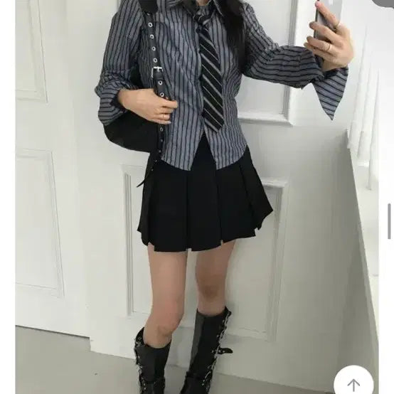 [BUNJANG] Ably Striped Semi-Crop Shirt with Tie Set / 에이블리 스트라이프 긱시크 세미크롭 셔츠 넥타이 세트