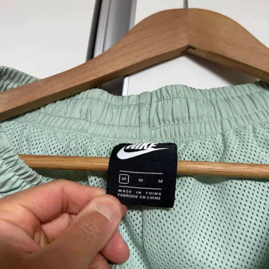 [BUNJANG] Nike Woven Flow Shorts Pistachio / 나이키 우븐 플로우 쇼츠 피스타치오