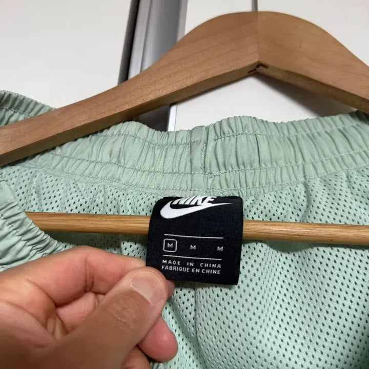 [BUNJANG] Nike Woven Flow Shorts Pistachio / 나이키 우븐 플로우 쇼츠 피스타치오