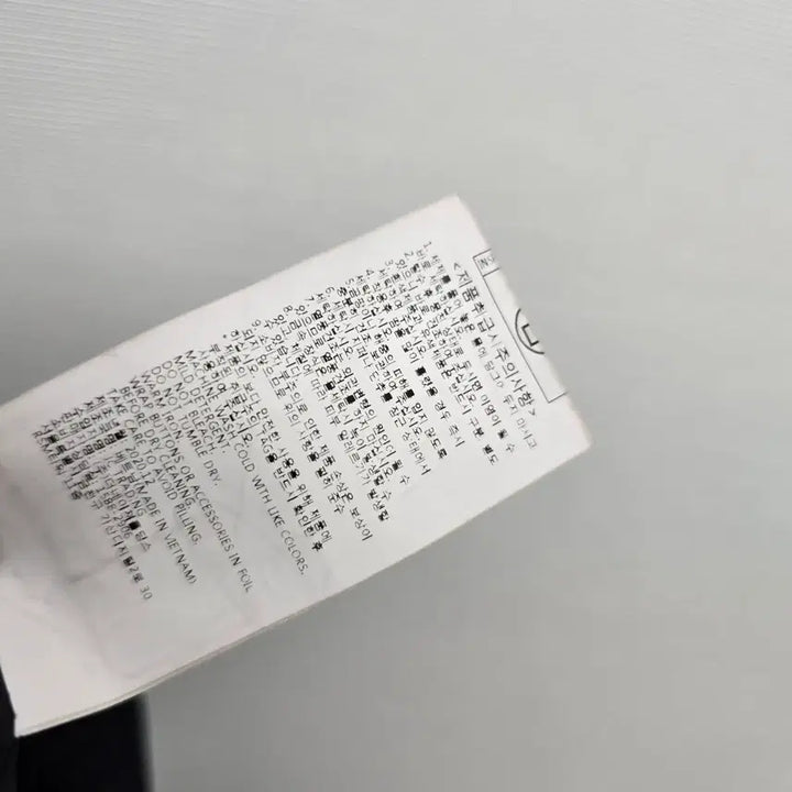 [SOLD OUT] 내셔널지오그래픽 바람막이 블랙