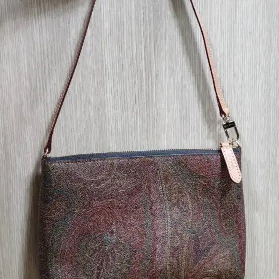 [SOLD OUT] 에트로 여성 핸드백, 크렌치 백-(가:23, 세:15, 폭:5)거의 새것