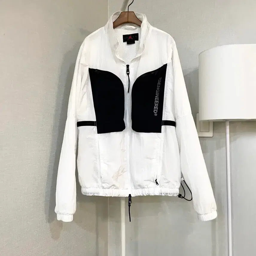 [BUNJANG] Nike Jordan Engineered Windbreaker Jacket / 나이키조던 엔지니어드 바람막이 윈드브레이커