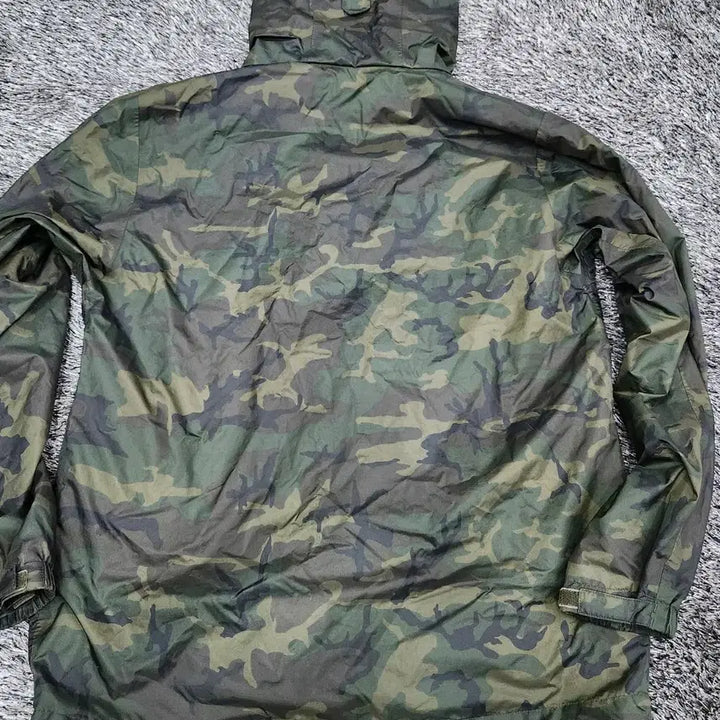 [BUNJANG] Daiwa Camo Waterproof Hooded Jacket XL / 다이와 카모 방수 후드 자켓 xl