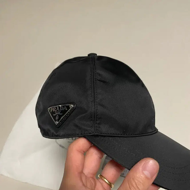[BUNJANG] Prada Ball Cap Hat / 프라다 모자 볼캡 새상품