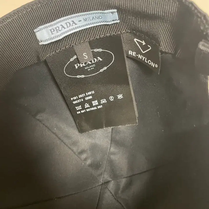 [BUNJANG] Prada Ball Cap Hat / 프라다 모자 볼캡 새상품