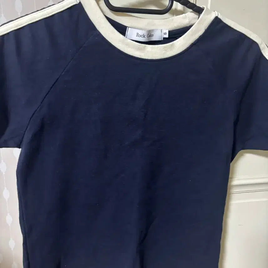 [BUNJANG] ROCK CAKE Sports 96 Lace Crop T-Shirt / 락케이크 스포츠 96 레이스 크롭티