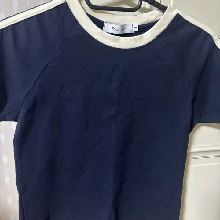 [BUNJANG] ROCK CAKE Sports 96 Lace Crop T-Shirt / 락케이크 스포츠 96 레이스 크롭티