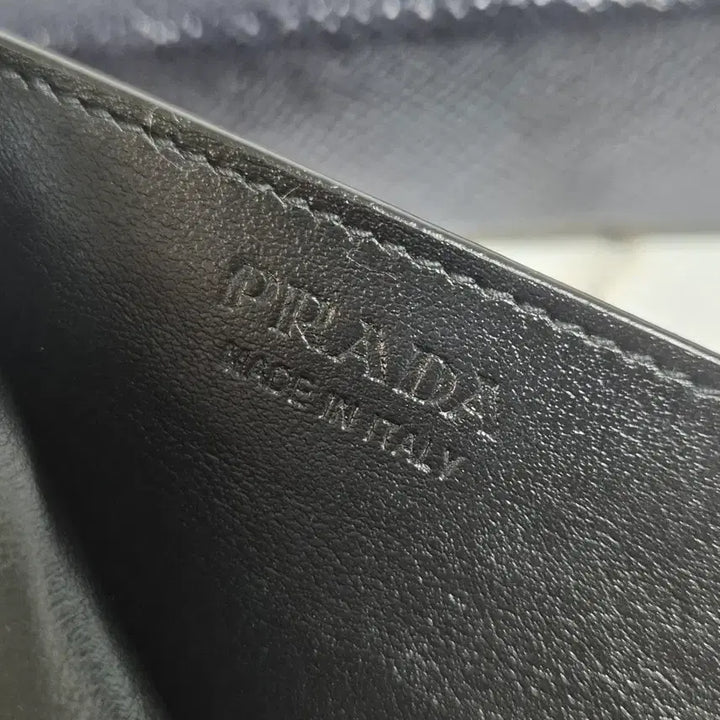 [BUNJANG] Prada Saffiano Crown Logo Card Wallet / (정품) 프라다 사피아노 크라운 로고 카드 지갑