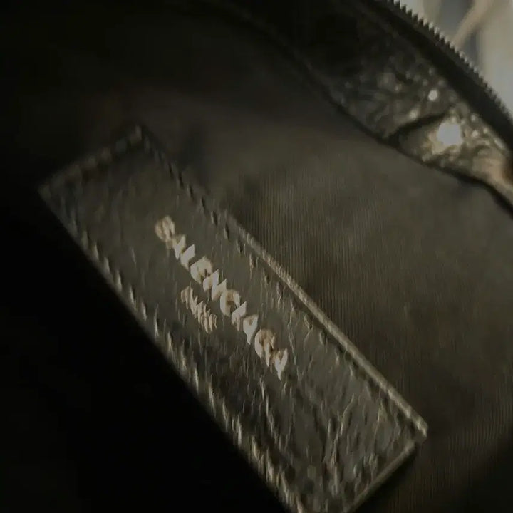 [BUNJANG] Balenciaga Leather Clutch Bag / 새상품) 발렌시아가 블랙 레더 클러치 가방
