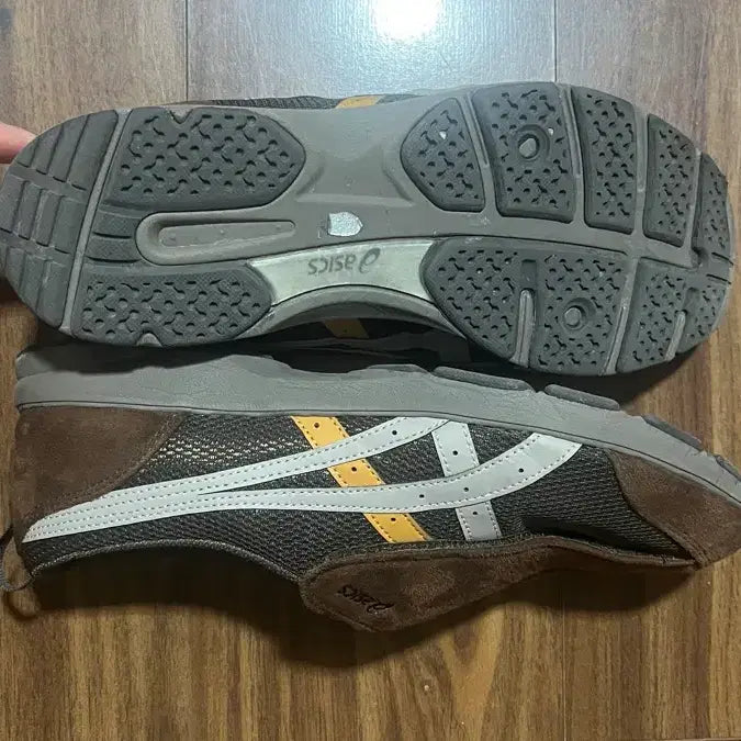 [BUNJANG] Asics Life Walker 101 Dark Brown Beige Wide Sneakers / 아식스 라이프워커 101 다크 브라운 베이지 - 3E 와이드