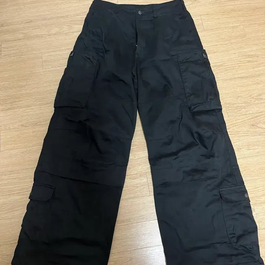 [BUNJANG] Hatching Room Black Cargo Pants (Size 1-XS) / 해칭룸 집 카고 팬츠 블랙 (1-XS)