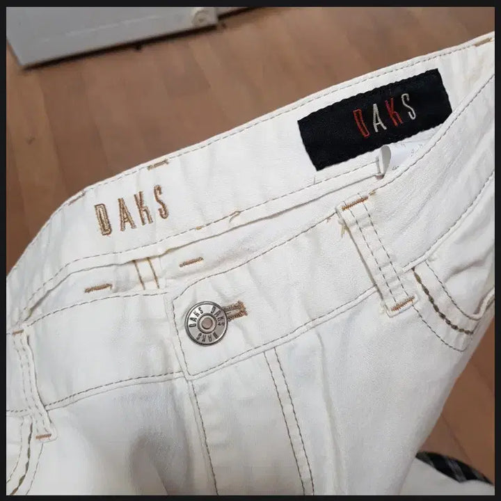 [SOLD OUT] 33 34 / 닥스 / 면 스판바지 /크림화이트 / 와탁410