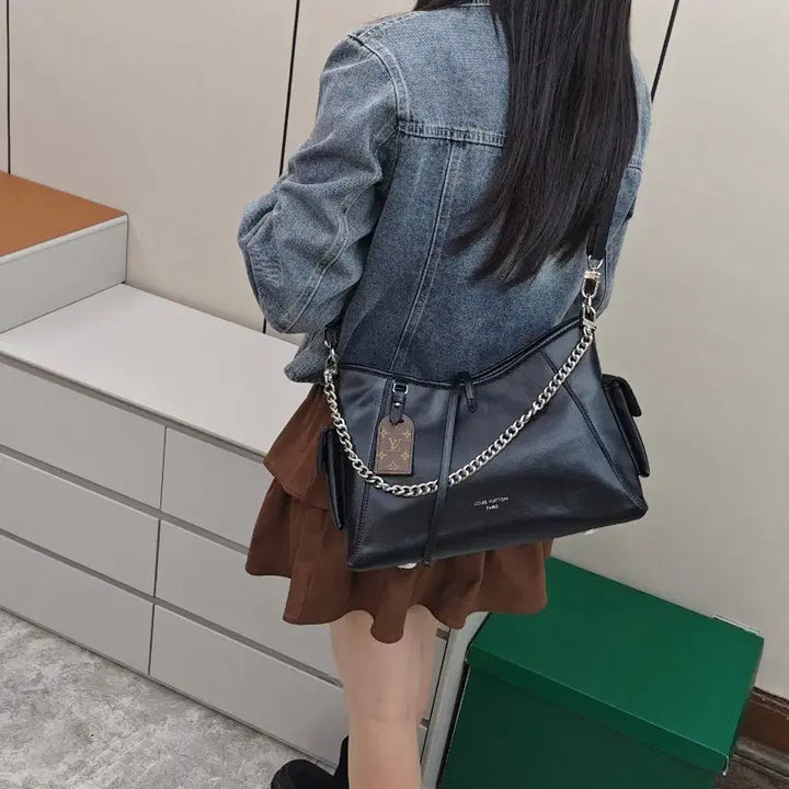 [BUNJANG] Louis Vuitton Black Chain Shoulder Bag / 루이비통 신상 패션 블랙 체인 숄더백신여자 가방
