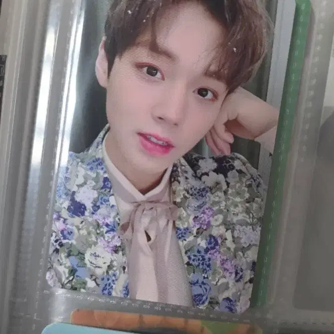 [BUNJANG] Park Jihoon 2019 First Edition Photobook / 박지훈 2019 팬미 서울 퍼스트에디션(포토북