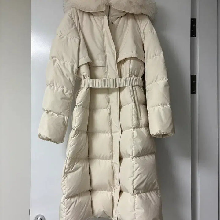 [BUNJANG] It MICHAA Long Padded Hooded Jacket (Cream, Size 55) / 잇미샤 퍼 후드 롱 패딩(크림 색상, 55 사이즈)