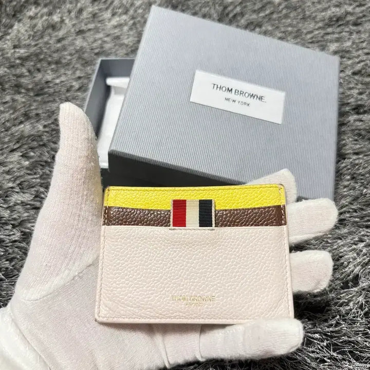[SOLD OUT] 톰브라운 카드지갑