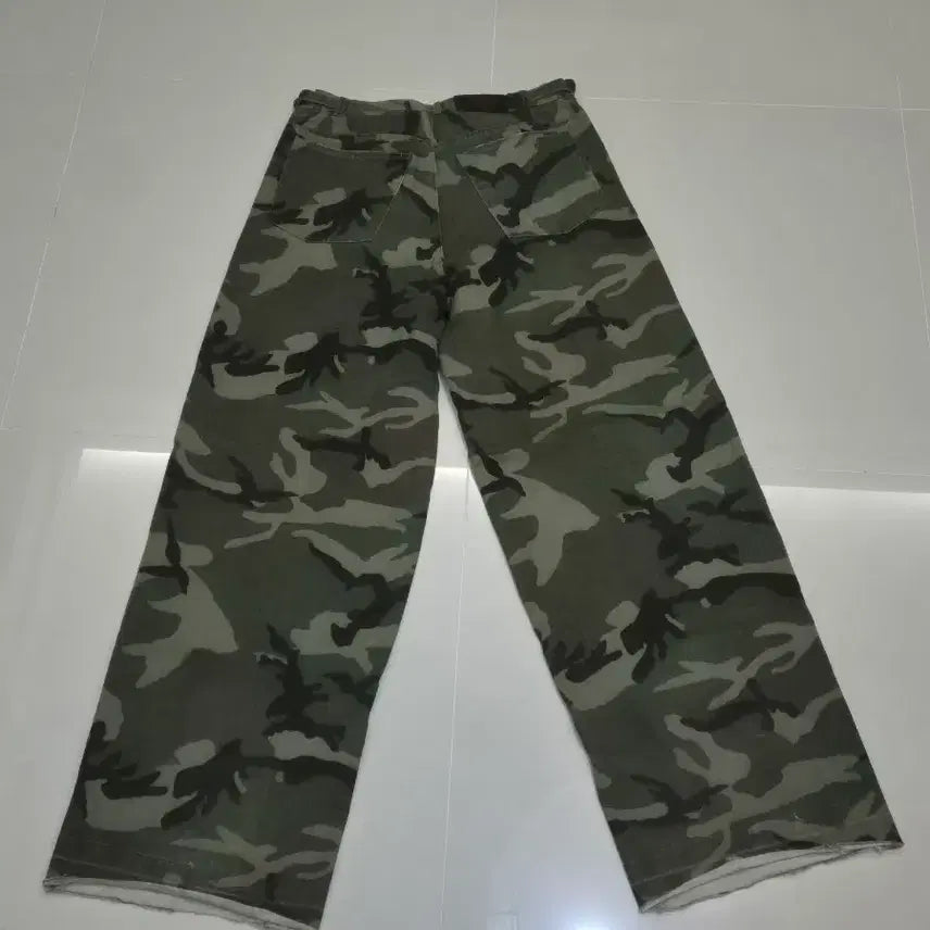 [BUNJANG] Emonsstance Club Woodland Camo Pants Size 1 / [1] 에모스탠스클럽 우드랜드 카모팬츠
