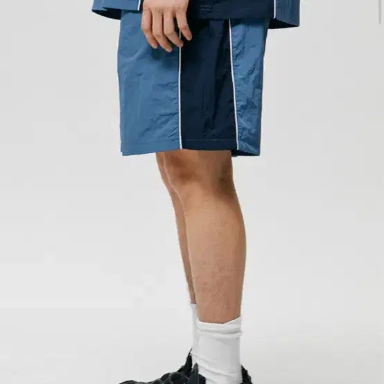 [BUNJANG] Physical Education Dept Tail Logo Nylon Shorts XL / [새상품] 피지컬 에듀케이션 테일로고 쇼츠 나일론 팬츠 XL 윈드 셋업