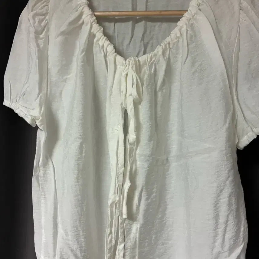 [BUNJANG] White Blouse / 화이트 블라우스