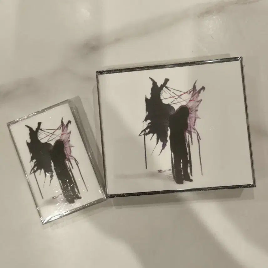 [BUNJANG] Demians CORPUS 0 CD and Cassette Tape Bundle Set / 데이먼스 이어 CORPUS 0 CD, 카세트 일괄