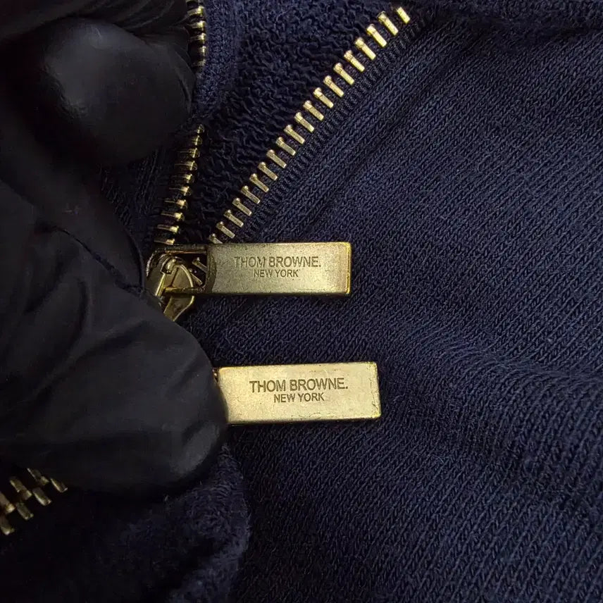 [BUNJANG] Thom Browne Tricolor Stripe Hooded Zip-Up Jacket / {클로젯}[5]톰브라운 백삼선 후드집업