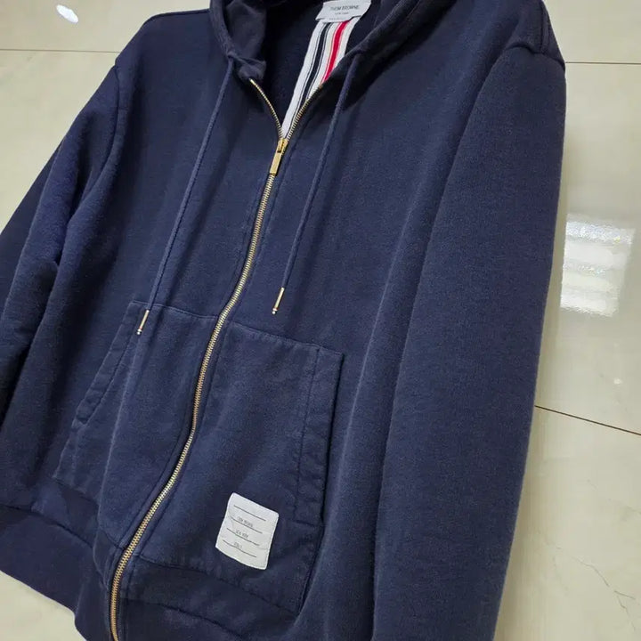 [BUNJANG] Thom Browne Tricolor Stripe Hooded Zip-Up Jacket / {클로젯}[5]톰브라운 백삼선 후드집업