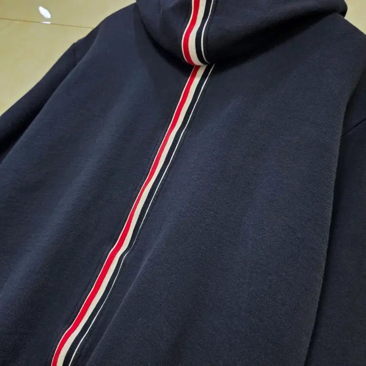 [BUNJANG] Thom Browne Tricolor Stripe Hooded Zip-Up Jacket / {클로젯}[5]톰브라운 백삼선 후드집업