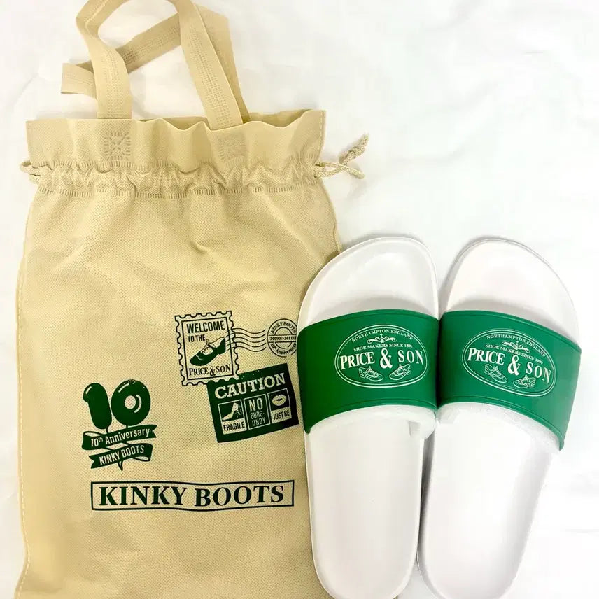 [BUNJANG] Kinky Boots Price &amp; Son Slippers + Accordion Postcard / 일괄) 뮤지컬 킹키부츠 PRICE&amp;SON 슬리퍼 + 아코디언 엽서