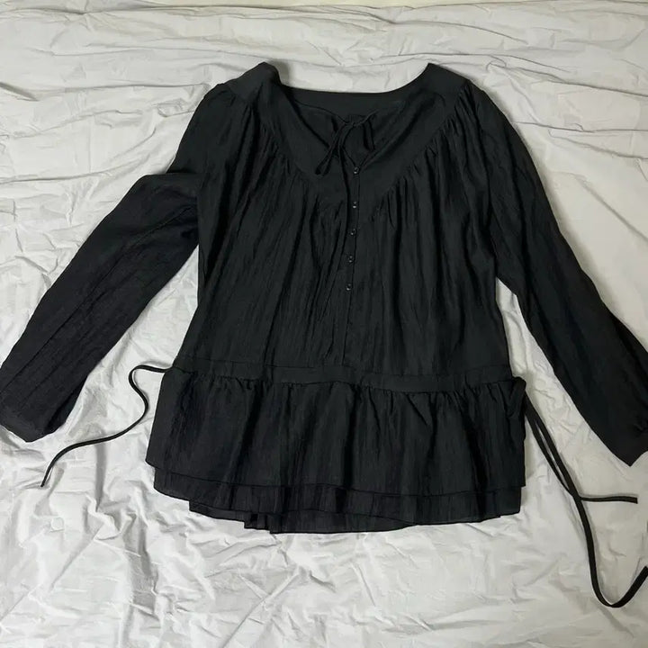 [BUNJANG] Oberall Hazel Blouse / 2색상 새제품) 오베럴 헤이즐 블라우스 새제품 카키브라운, 블랙