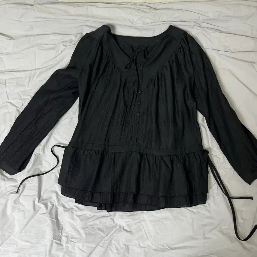 [BUNJANG] Oberall Hazel Blouse / 2색상 새제품) 오베럴 헤이즐 블라우스 새제품 카키브라운, 블랙