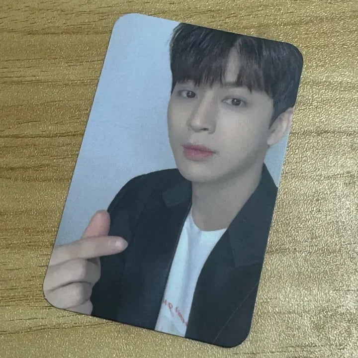 [BUNJANG] iKON Song Yunhyeong Concert Photocard / 아이콘 송윤형 콘서트 포카