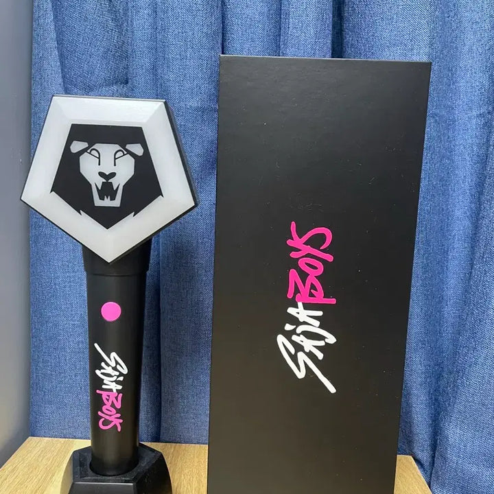 [SOLD OUT] 케데헌 사자보이즈 응원봉