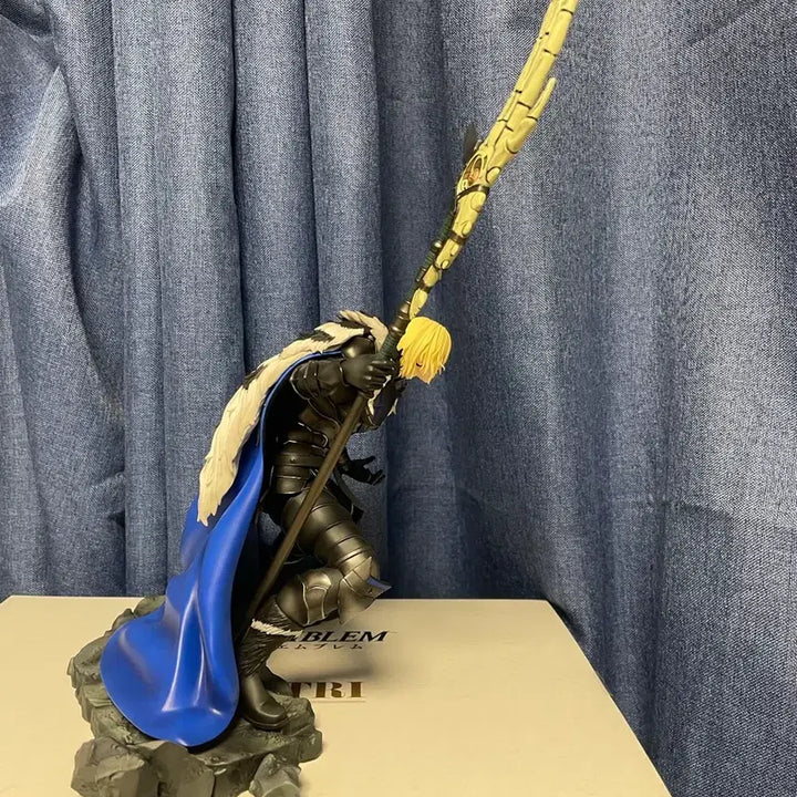 [BUNJANG] Fire Emblem: Three Houses Dimitri Figure / 풍화설월 디미트리 피규어