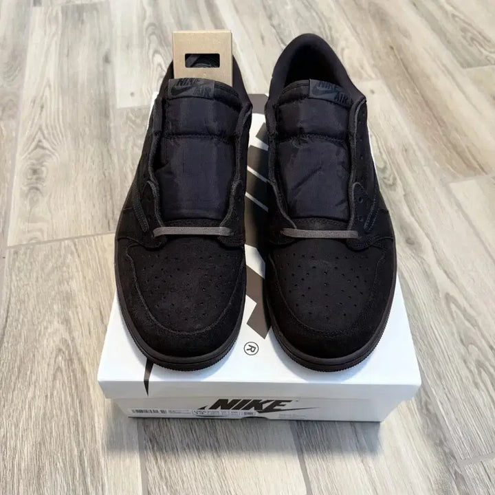 [BUNJANG] Air Jordan 1 Low Travis Scott Velvet Brown US 11 / 조던 1 로우 트래비스 스캇 벨벳 브라운 [290]