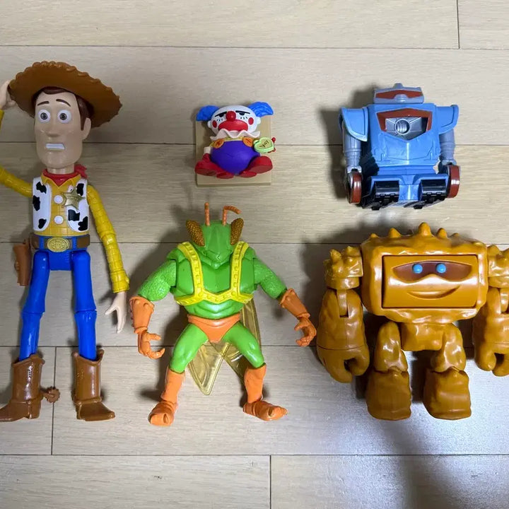[BUNJANG] Toy Story Woody &amp; Friends Figure Bundle Set / 토이스토리 피규어,장난감(우디,트위치,청크,처클스,스파크)일괄 판매
