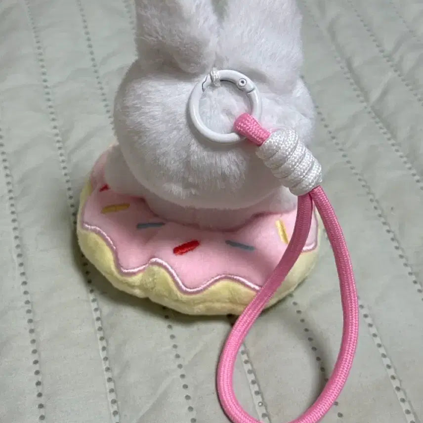 [BUNJANG] Miffy Strawberry Donut Costume Keyring / 미피 디저트 코스튬 딸기 도넛 미피 인형 키링