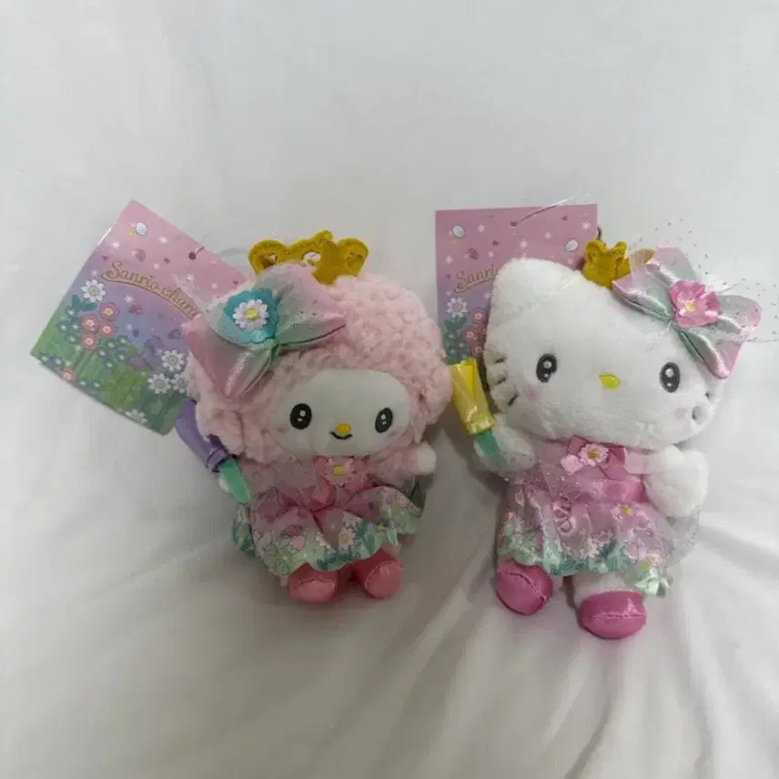 [BUNJANG] Sanrio Hello Kitty &amp; Piano 2-Piece Keyring Set / 산리오 헬로키티 피아노 키링 인형 2종 세트