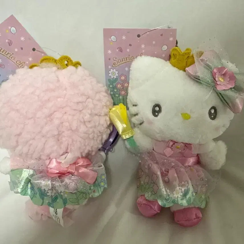 [BUNJANG] Sanrio Hello Kitty &amp; Piano 2-Piece Keyring Set / 산리오 헬로키티 피아노 키링 인형 2종 세트