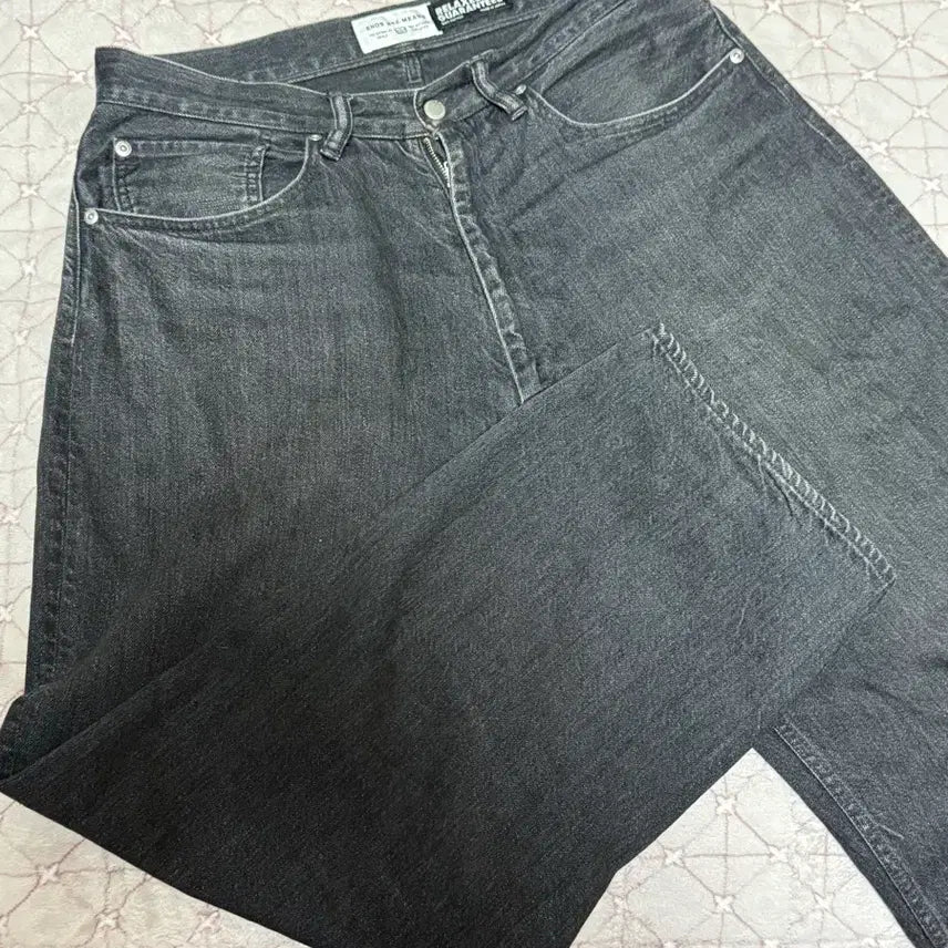 [SOLD OUT] Ends and means 릴렉스핏 워시드 블랙 데님 s사이즈 판매