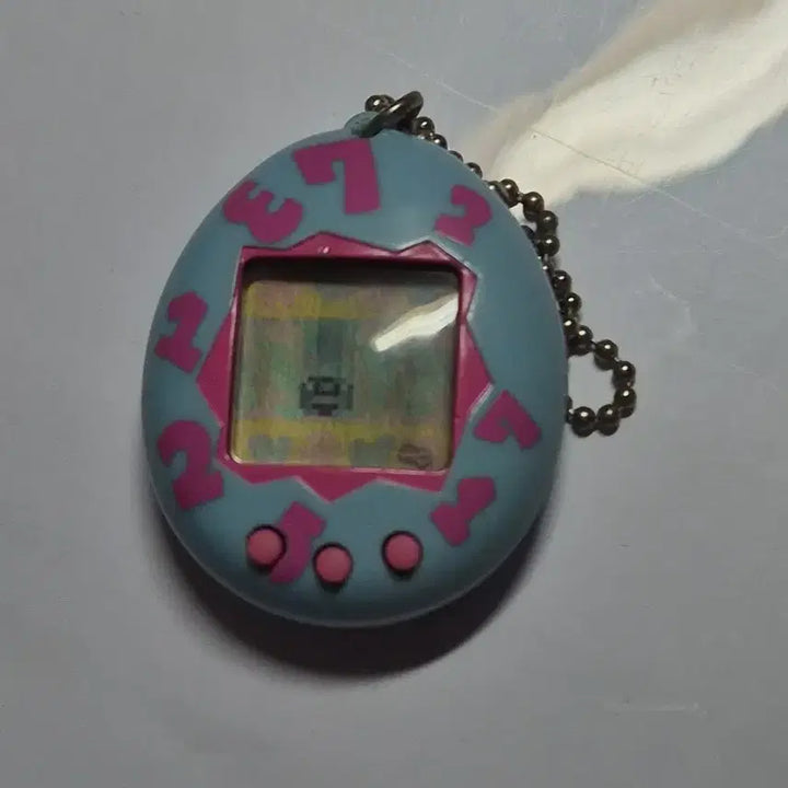 [BUNJANG] Bandai Tamagotchi Keychain - Classic Edition / 고전 다마고치 키링 - 진짜 다마고치