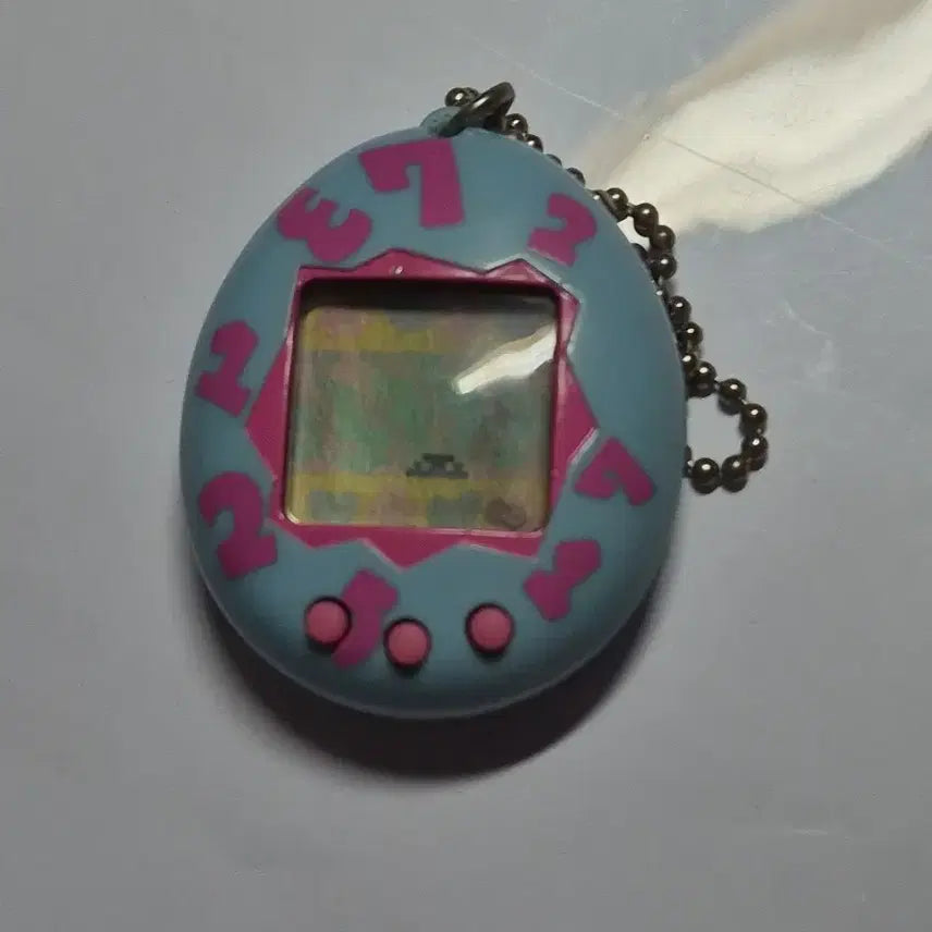 [BUNJANG] Bandai Tamagotchi Keychain - Classic Edition / 고전 다마고치 키링 - 진짜 다마고치
