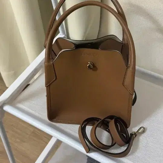[BUNJANG] Decke Clef S Crossbody Bag / 덱케 클레프 s