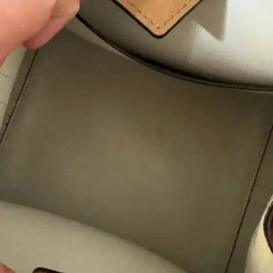 [BUNJANG] Decke Clef S Crossbody Bag / 덱케 클레프 s