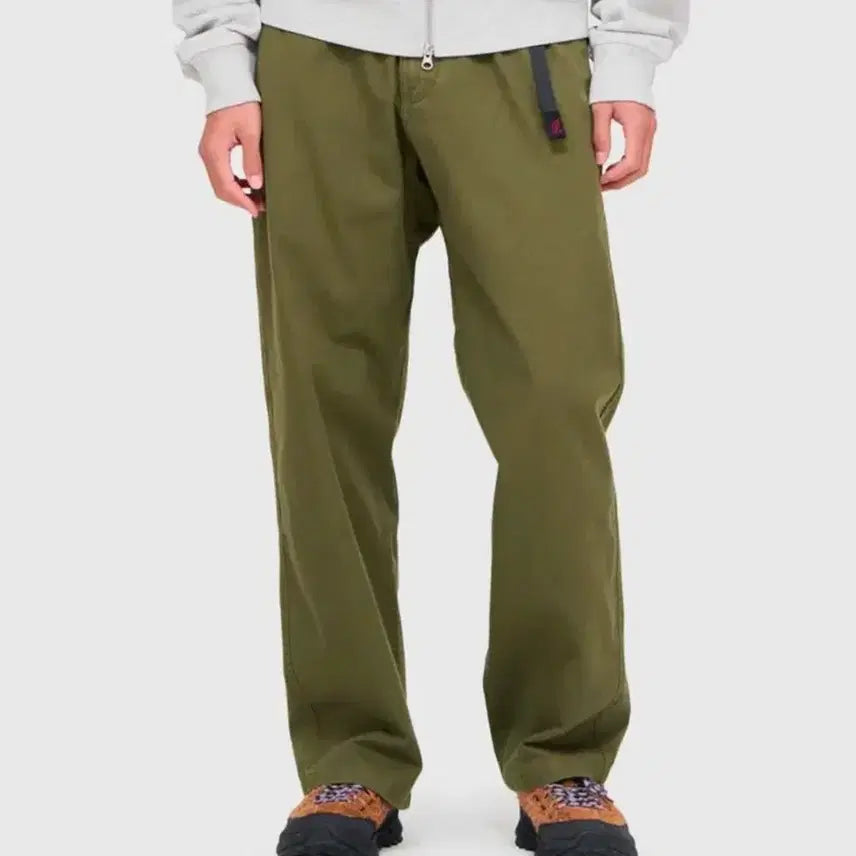 [BUNJANG] Gramicci Straight Pants Olive New (L) / 그라미치 스트레이트 팬츠 올리브 새상품(L사이즈)