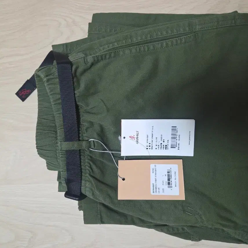 [BUNJANG] Gramicci Straight Pants Olive New (L) / 그라미치 스트레이트 팬츠 올리브 새상품(L사이즈)