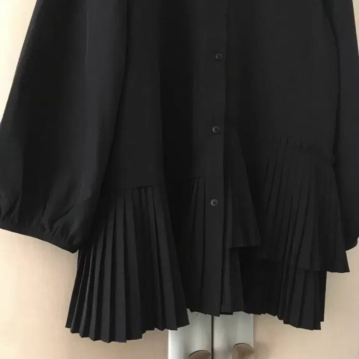 [SOLD OUT] 일본빈티지 블랙 플리츠 원피스 블라우스 언발 cos꼼데유니클로
