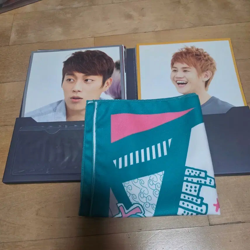 [BUNJANG] Highlight Official Beauty 3rd Photobook + Handkerchief / 하이라이트 비스트 공식 뷰티 3기 포토북+손수건