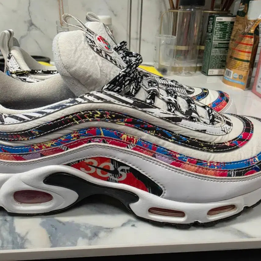 [BUNJANG] Nike Air Max 97 City Pride Miami Sneakers / [새상품]에어 맥스 97 시티프라이드 마이애미 280