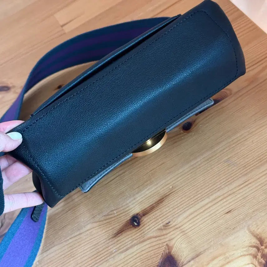 [BUNJANG] Oryany Rothy Flap Bag Crossbody Black / 오야니 로티 플랩백 여성 가방 크로스백 블랙