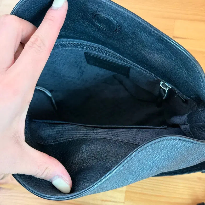 [SOLD OUT] 오야니 여성 로고 크로스바디 숄더백 가방 블랙